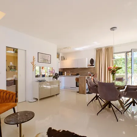 Del Mar * 말리로시니